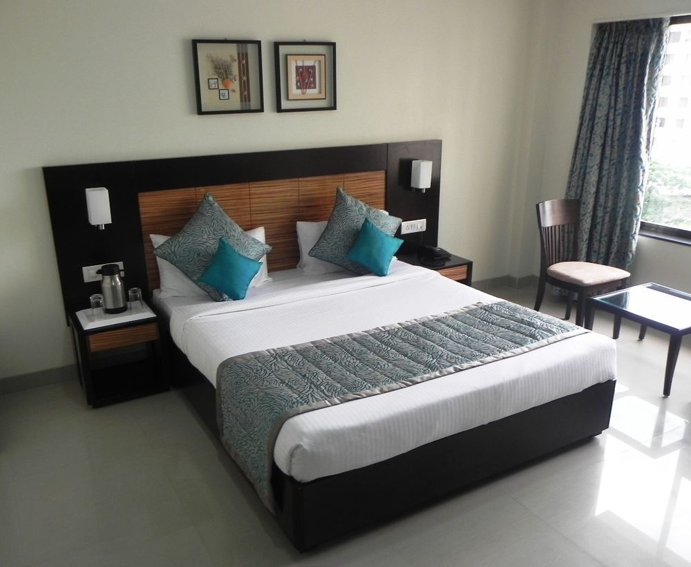 Hotel Collection O Reeva Regency Shirdi Exterior foto